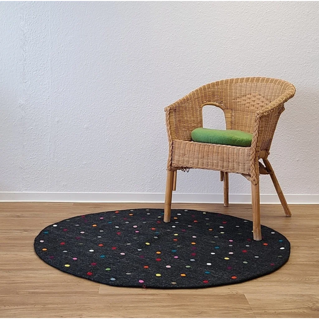 Filz Teppich rund Dots in Anthrazit Grau Muster Dots von Frida Feeling Größe Ø 90 cm