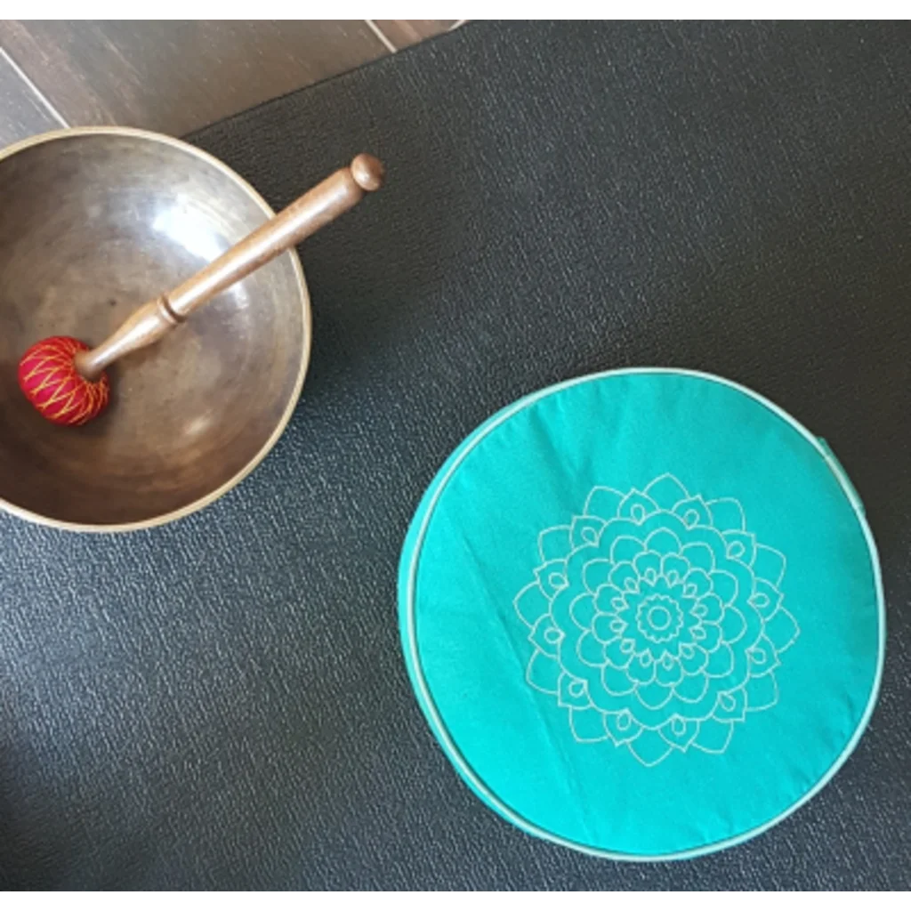 Meditationskissen+Yogakissen rund mit Stickerei in Türkis Grün von Frida Feeling Größe Ø 25 cm Höhe 10 cm