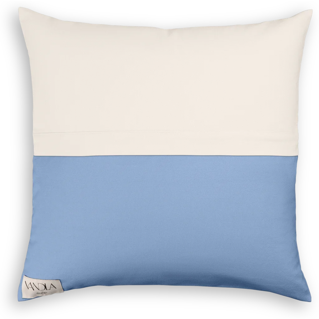 Modulare Kissenhülle Farbkombinationen mit Creme in Creme+Jeansblau Creme+Blau von Vandla design Größe 50x50 cm